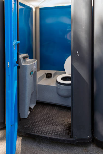 Best Portable restroom trailer rental  in Geronimo, OK